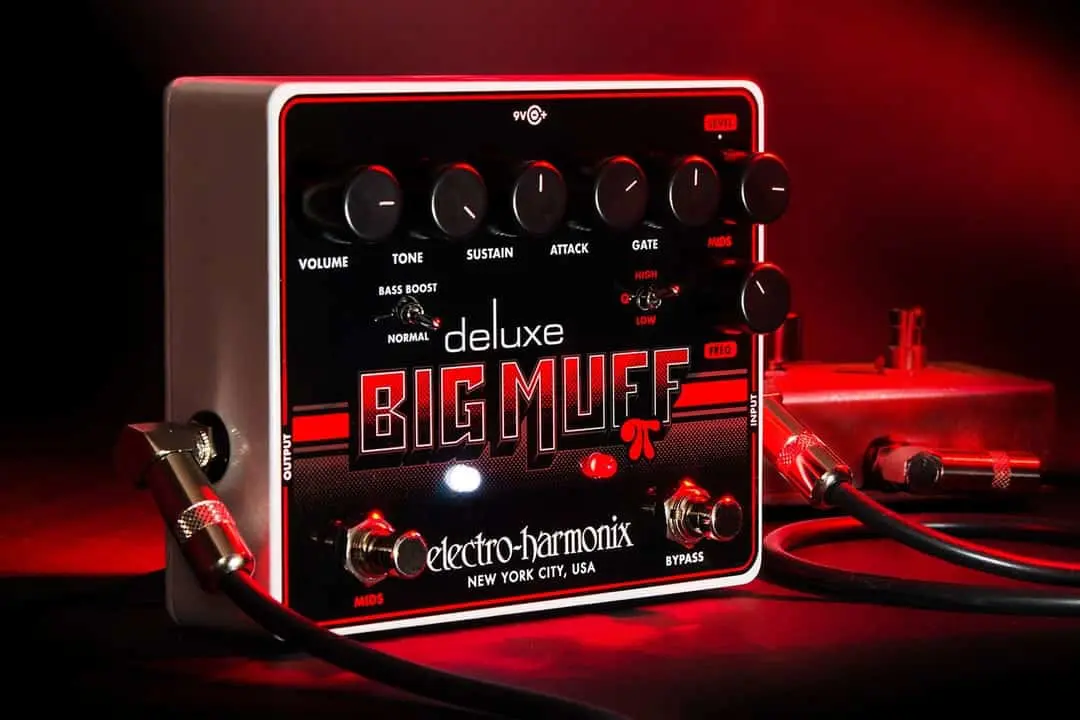 big muff deluxe bass pedal Electro-Harmonix Deluxe Big Muff Pi Distortion Sustainer Guitar Pedal – MAGMA STRINGS