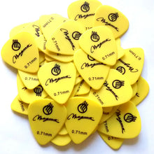 Load image into Gallery viewer, Magma Polyformaldehyde Standard .71mm Mix Color Guitar Picks, Pack of 25 Unit (PT071)
