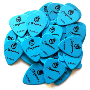 Magma Polyformaldehyde Standard .96mm Mix Color Guitar Picks, Pack of 25 Unit (PT096)