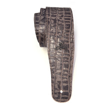 Load image into Gallery viewer, Magma Leathers 2.52&quot; Delux Argentinean Leather Guitar Strap Crocodrile Green (07MCO04.)
